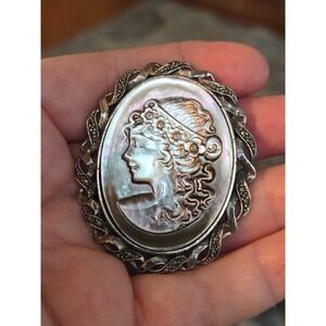 Sterling Silver Marcasite Abalone Shell Cameo Brooch On Original Sales Card Rare